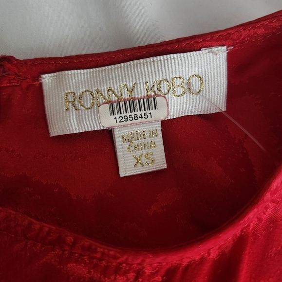Ronny Kobo Silk Monet Top - Picture 9 of 12